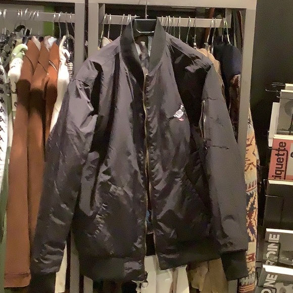 Two sided bomber jacket from staple pigeon - Picture 2 of 2